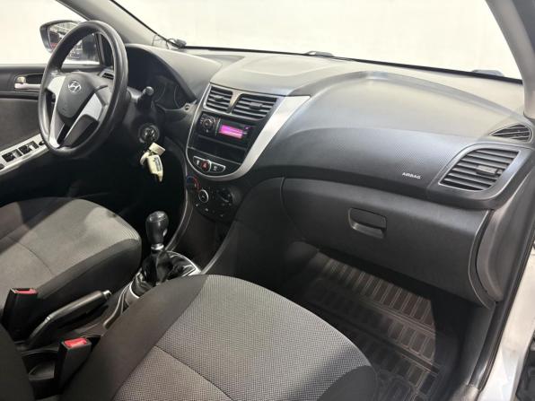 Hyundai Solaris I с пробегом 2011 года, цена 599 000 рублей, 233943 км, седан, Автокод Объявления