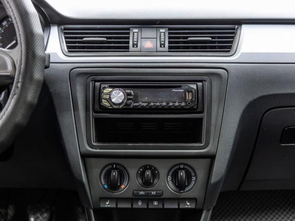 Skoda Rapid I с пробегом 2014 года, цена 778 000 рублей, 189627 км, лифтбек, Автокод Объявления