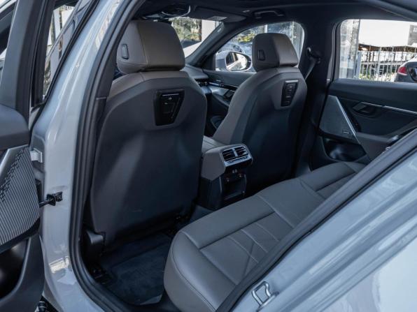 BMW 5 серии VIII (G60/G61/G68) с пробегом 2023 года, цена 6 277 800 рублей, 38786 км, седан, Автокод Объявления