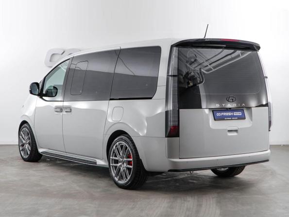 Hyundai Staria I с пробегом 2021 года, цена 4 545 055 рублей, 93591 км, минивэн, Автокод Объявления
