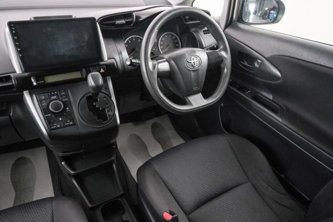 Toyota Wish II Рестайлинг с пробегом 2016 года, цена 1 599 000 рублей, 133000 км, минивэн, Автокод Объявления