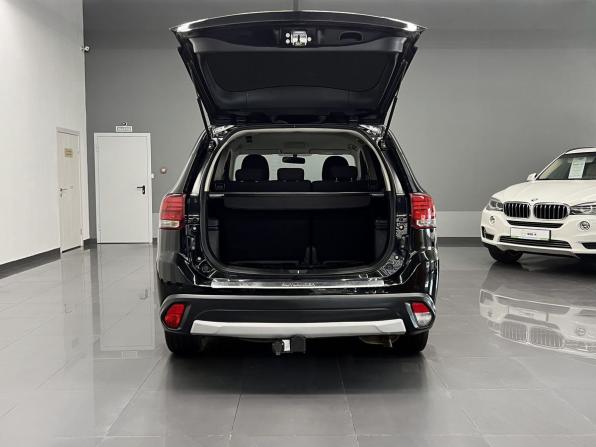 Mitsubishi Outlander III Рестайлинг 2 с пробегом 2016 года, цена 1 545 000 рублей, 231442 км, внедорожник, Автокод Объявления
