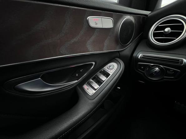 Mercedes-Benz C-Класс IV (W205) с пробегом 2018 года, цена 2 450 000 рублей, 130800 км, седан, Автокод Объявления
