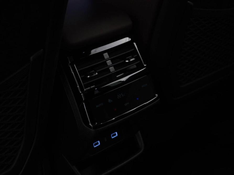 Geely Monjaro I Москва  - изображение 12