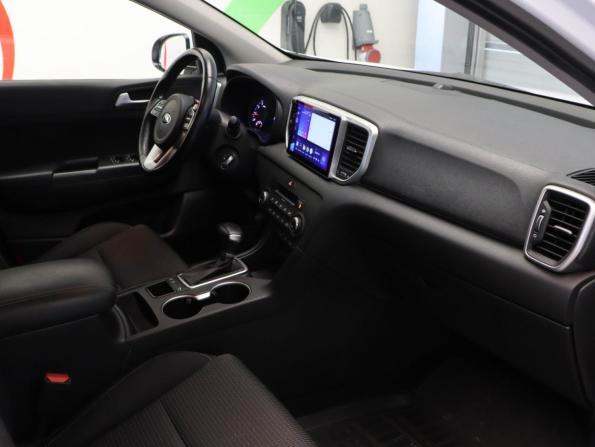 Kia Sportage IV Рестайлинг с пробегом 2019 года, цена 2 300 000 рублей, 64238 км, внедорожник, Автокод Объявления