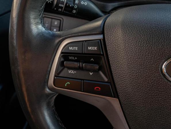Hyundai Solaris II с пробегом 2018 года, цена 1 450 000 рублей, 140680 км, седан, Автокод Объявления