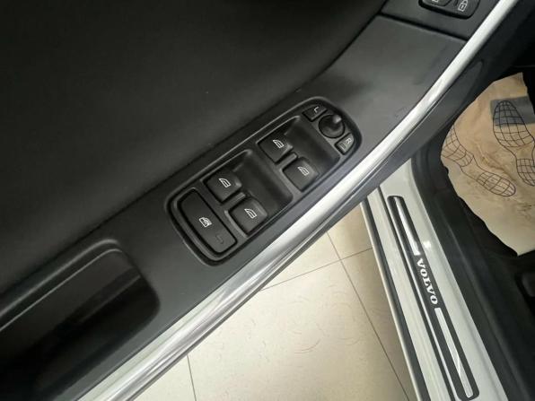 Volvo S60 II Рестайлинг с пробегом 2013 года, цена 1 538 000 рублей, 149000 км, седан, Автокод Объявления