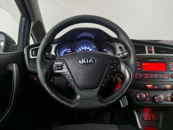 Kia Ceed II с пробегом 2015 года, цена 885 000 рублей, 255295 км, универсал, Автокод Объявления
