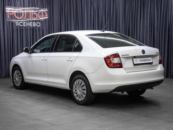 Skoda Rapid I Рестайлинг с пробегом 2017 года, цена 829 000 рублей, 149000 км, лифтбек, Автокод Объявления