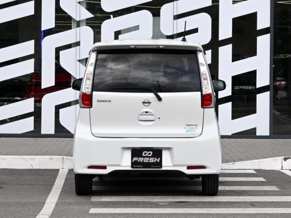Nissan Dayz I с пробегом 2013 года, цена 710 000 рублей, 125160 км, хэтчбек, Автокод Объявления