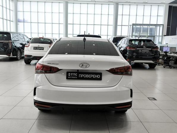 Hyundai Solaris II Рестайлинг с пробегом 2021 года, цена 1 650 000 рублей, 96835 км, седан, Автокод Объявления