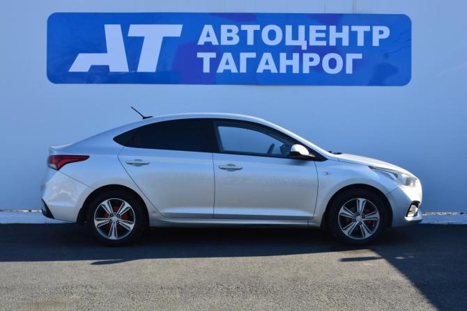 Hyundai Solaris II с пробегом 2017 года, цена 1 340 000 рублей, 130568 км, седан, Автокод Объявления