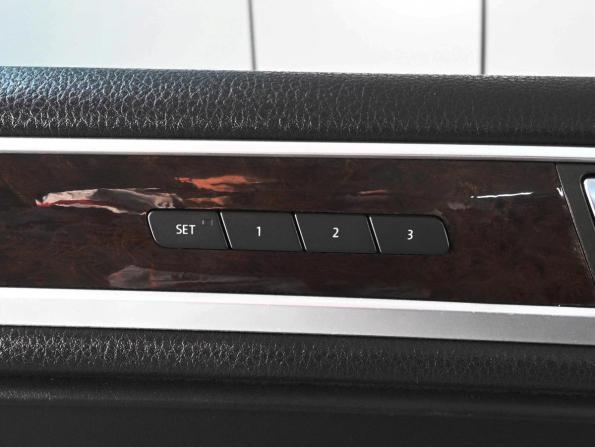 Volkswagen Touareg II с пробегом 2011 года, цена 2 399 000 рублей, 139981 км, внедорожник, Автокод Объявления