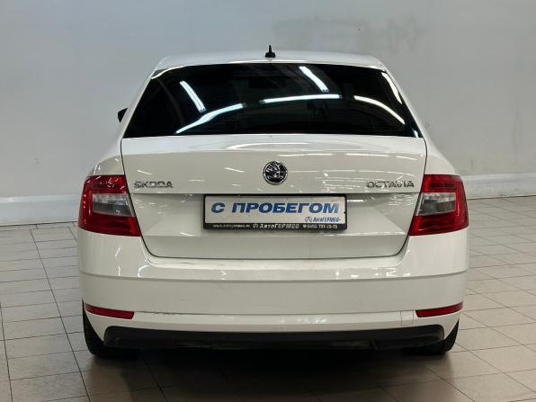 Skoda Octavia III (A7) Рестайлинг с пробегом 2018 года, цена 1 290 000 рублей, 186905 км, лифтбек, Автокод Объявления