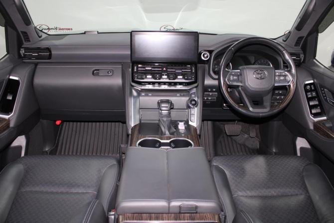Toyota Land Cruiser 300 Series с пробегом 2021 года, цена 10 500 000 рублей, 85601 км, внедорожник, Автокод Объявления
