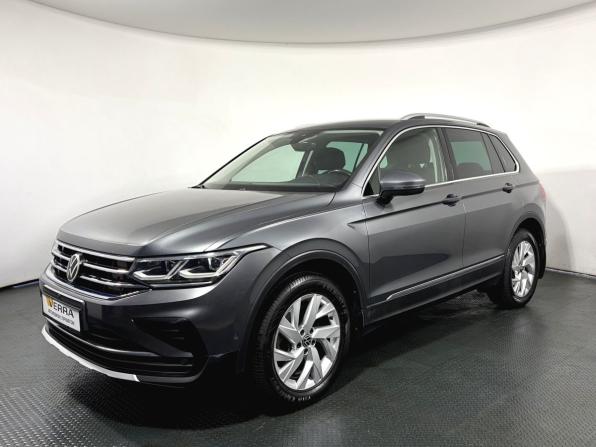 Volkswagen Tiguan II Рестайлинг с пробегом 2021 года, цена 3 300 000 рублей, 94000 км, внедорожник, Автокод Объявления
