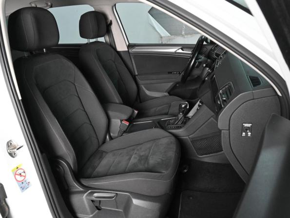 Volkswagen Tiguan II с пробегом 2019 года, цена 2 399 000 рублей, 144044 км, внедорожник, Автокод Объявления