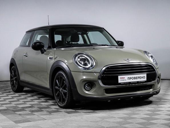Mini Hatch III (F55/F56) Рестайлинг с пробегом 2019 года, цена 2 050 000 рублей, 59500 км, хэтчбек, Автокод Объявления