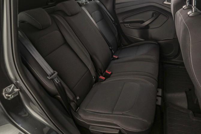 Ford Kuga II Рестайлинг с пробегом 2018 года, цена 1 699 000 рублей, 135000 км, внедорожник, Автокод Объявления