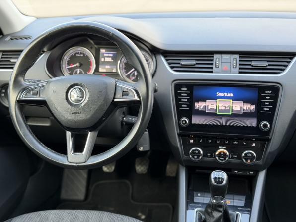 Skoda Octavia III (A7) Рестайлинг с пробегом 2017 года, цена 1 440 000 рублей, 185356 км, лифтбек, Автокод Объявления