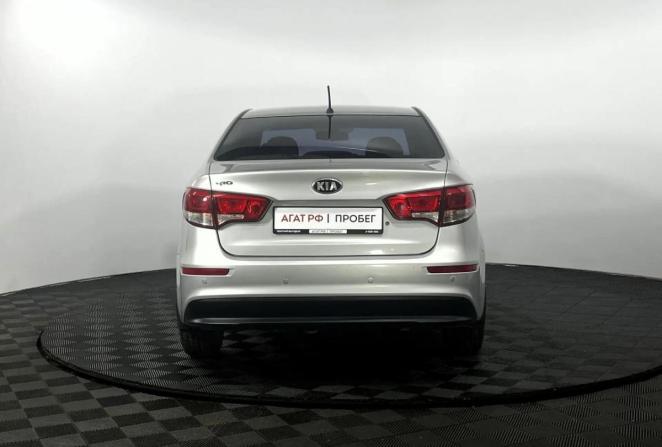 Kia Rio III Рестайлинг с пробегом 2015 года, цена 1 050 000 рублей, 134600 км, седан, Автокод Объявления