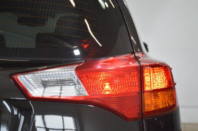 Toyota RAV4 IV (XA40) Рестайлинг с пробегом 2015 года, цена 2 475 000 рублей, 103000 км, внедорожник, Автокод Объявления
