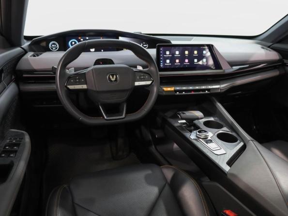 Changan UNI-V I с пробегом 2023 года, цена 2 099 000 рублей, 78632 км, лифтбек, Автокод Объявления