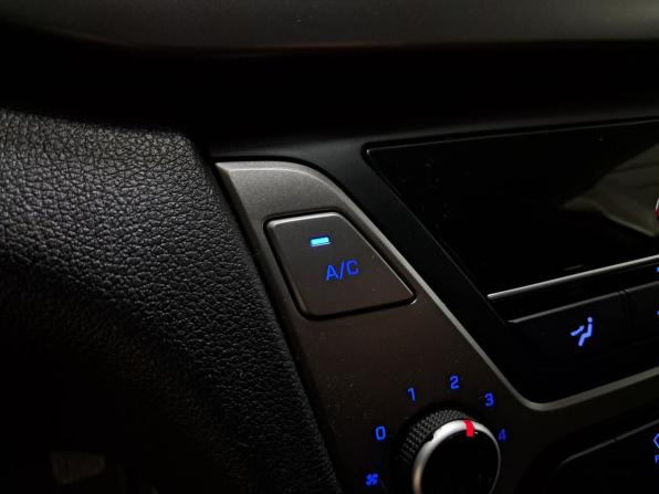 Hyundai Elantra VI (AD) с пробегом 2016 года, цена 1 095 000 рублей, 212227 км, седан, Автокод Объявления