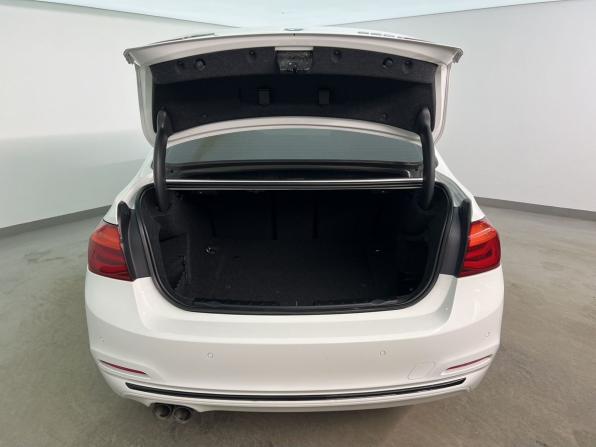 BMW 3 серии VI (F3x) Рестайлинг с пробегом 2016 года, цена 1 680 000 рублей, 273430 км, седан, Автокод Объявления