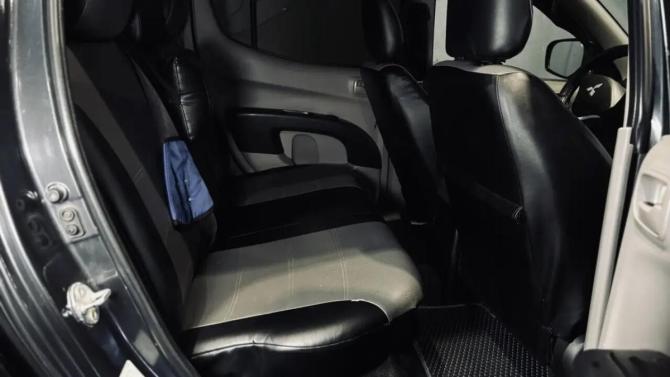 Mitsubishi L200 IV с пробегом 2010 года, цена 1 300 000 рублей, 200000 км, пикап, Автокод Объявления