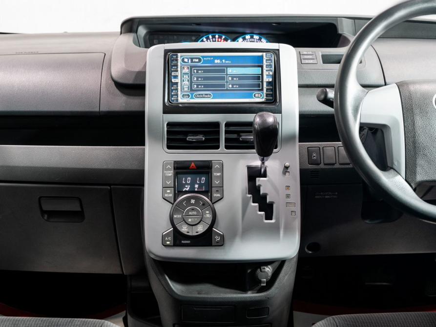 Toyota Noah II (R70) Чита  - изображение 11