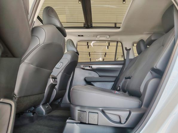 Toyota Highlander IV (XU70) с пробегом 2025 года, цена 5 450 000 рублей, 35 км, внедорожник, Автокод Объявления