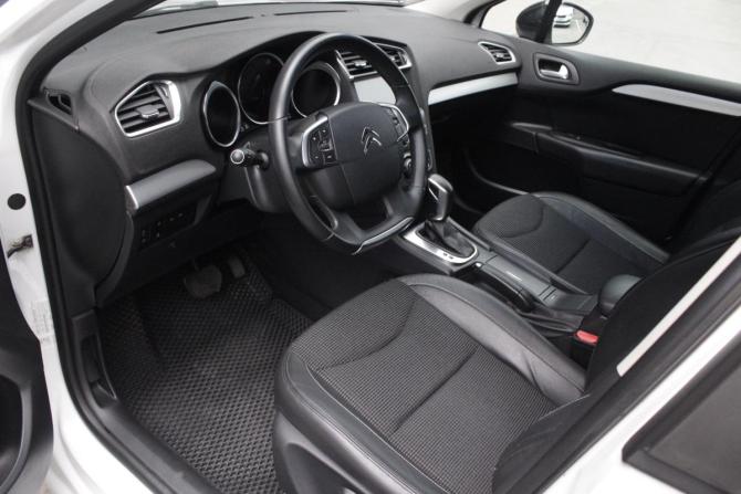 Citroen C4 II Рестайлинг с пробегом 2018 года, цена 1 190 000 рублей, 122470 км, седан, Автокод Объявления