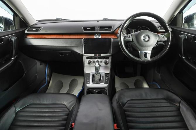 Volkswagen Passat B7 с пробегом 2013 года, цена 1 299 000 рублей, 70000 км, универсал, Автокод Объявления
