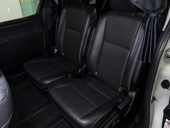 Toyota Esquire I с пробегом 2014 года, цена 1 979 000 рублей, 213673 км, минивэн, Автокод Объявления