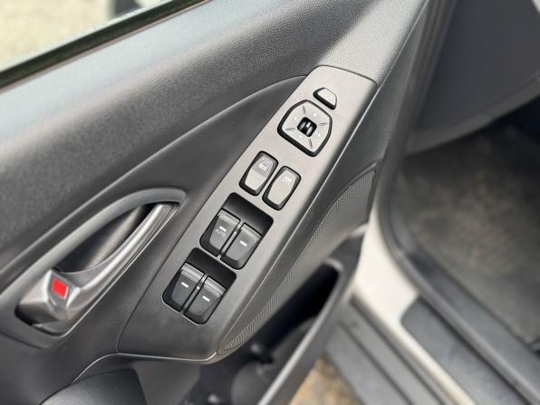 Hyundai ix35 I Рестайлинг с пробегом 2014 года, цена 1 215 000 рублей, 111026 км, внедорожник, Автокод Объявления