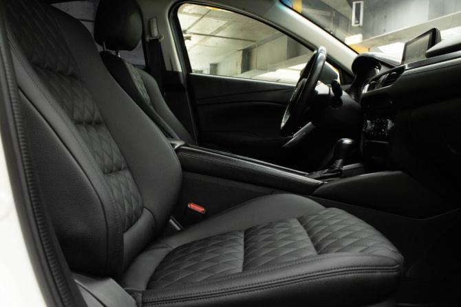 Mazda 6 III (GJ) Рестайлинг с пробегом 2015 года, цена 1 339 000 рублей, 258072 км, седан, Автокод Объявления