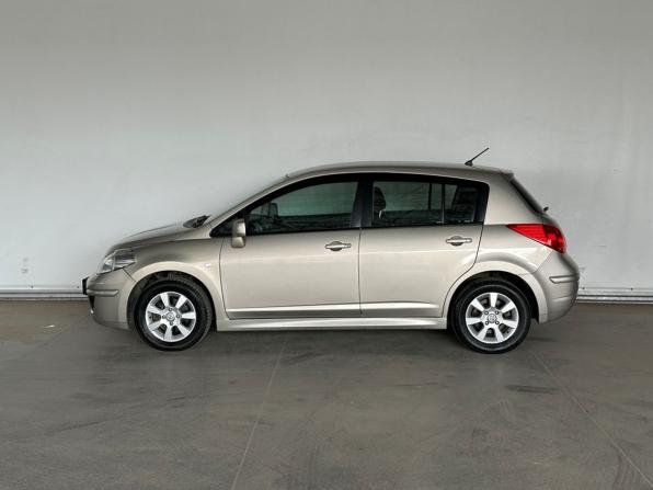Nissan Tiida I Рестайлинг с пробегом 2012 года, цена 879 000 рублей, 150406 км, хэтчбек, Автокод Объявления