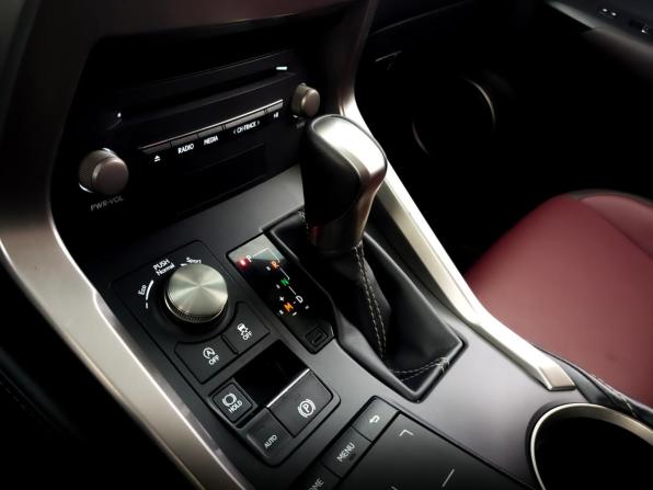 Lexus NX I Рестайлинг с пробегом 2018 года, цена 2 940 000 рублей, 129618 км, внедорожник, Автокод Объявления