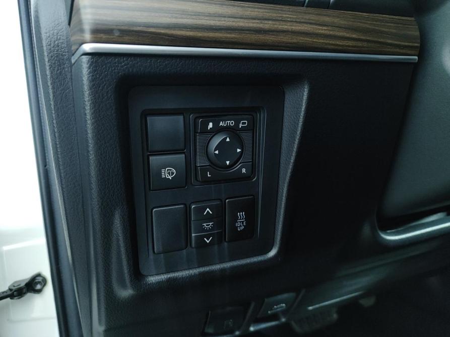Toyota Land Cruiser Prado 150 Series Рестайлинг 2 Ростов-на-Дону  - изображение 28
