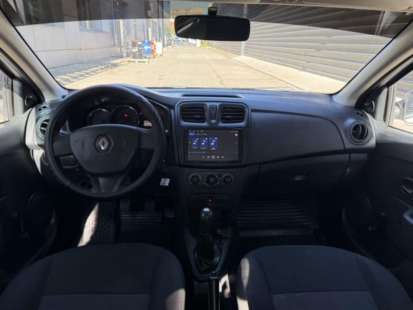 Renault Logan II с пробегом 2018 года, цена 350 000 рублей, 329873 км, седан, Автокод Объявления