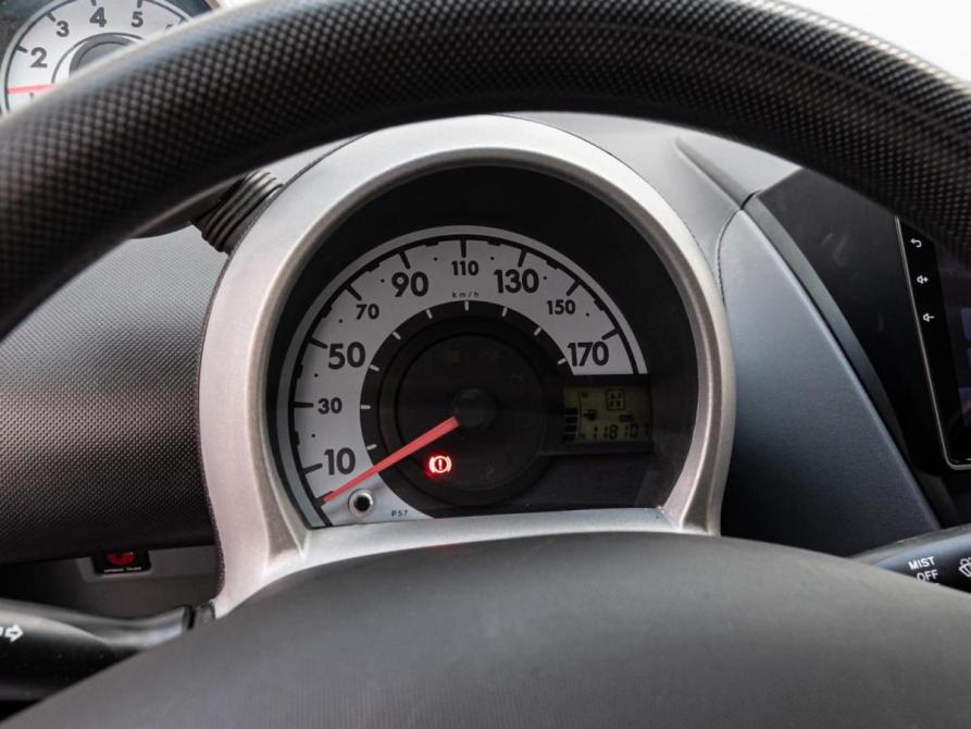 Peugeot 107 I Краснодар  - изображение 13
