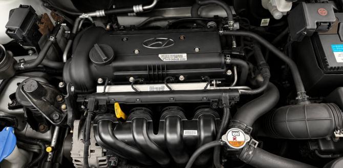 Hyundai Solaris I Рестайлинг с пробегом 2015 года, цена 900 000 рублей, 191130 км, седан, Автокод Объявления