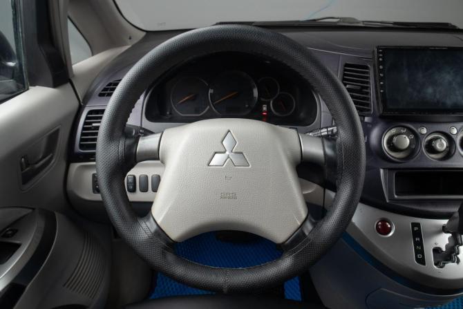 Mitsubishi Grandis I с пробегом 2004 года, цена 699 000 рублей, 430000 км, минивэн, Автокод Объявления