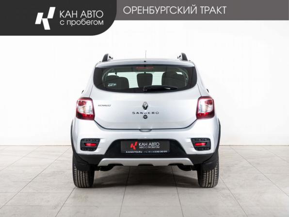 Renault Sandero II с пробегом 2016 года, цена 955 000 рублей, 84800 км, хэтчбек, Автокод Объявления