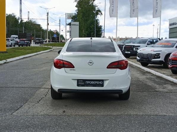 Opel Astra J Рестайлинг с пробегом 2012 года, цена 426 000 рублей, 401667 км, седан, Автокод Объявления