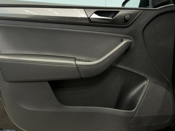 Volkswagen Polo VI с пробегом 2022 года, цена 1 764 000 рублей, 34673 км, лифтбек, Автокод Объявления