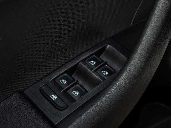 Skoda Rapid I Рестайлинг с пробегом 2019 года, цена 1 366 000 рублей, 113706 км, лифтбек, Автокод Объявления