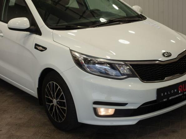 Kia Rio III Рестайлинг с пробегом 2015 года, цена 1 090 000 рублей, 157606 км, хэтчбек, Автокод Объявления