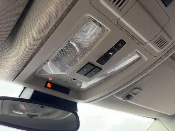 Cadillac SRX II Рестайлинг с пробегом 2013 года, цена 1 485 000 рублей, 171000 км, внедорожник, Автокод Объявления